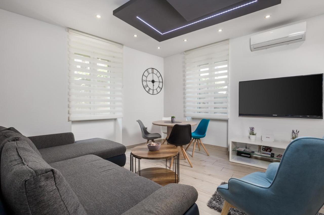 Rijeka Old Town Apartment Екстер'єр фото